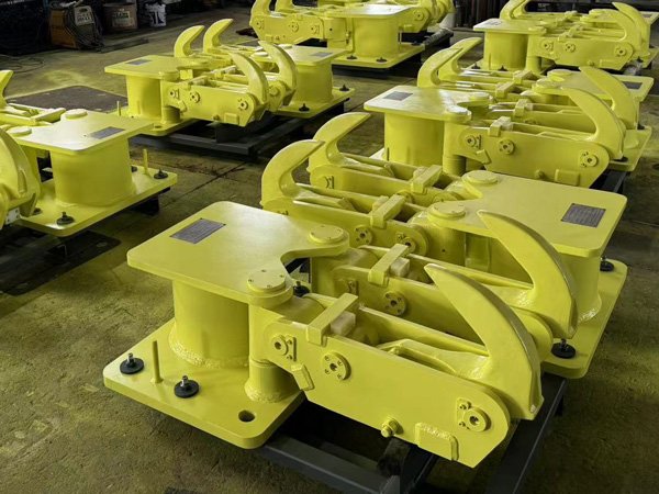 mooring and towing equipment