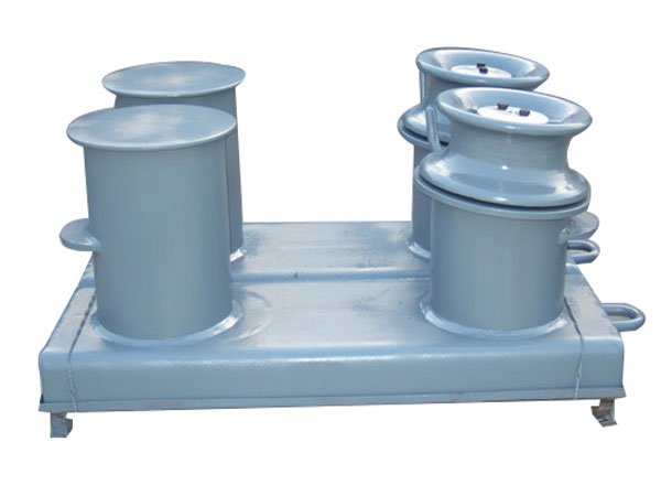 Double Bollard with Warping Roller